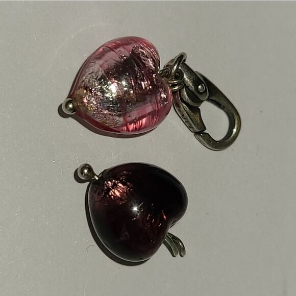 Kay’s Charmed Moments Set of Murano glass heart charms. - Picture 1 of 3